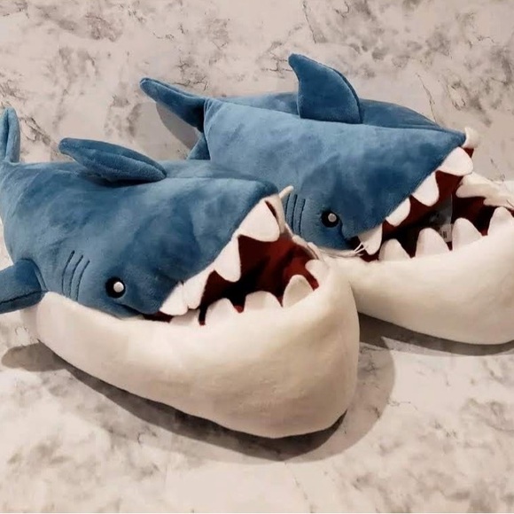 Cat & Jack Shark Slippers Kids Size Small (13/1) - Picture 4 of 5